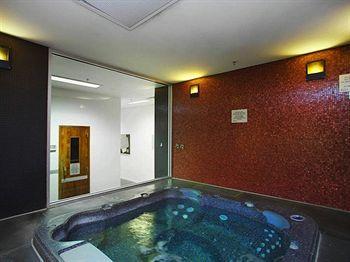 Flinders Wharf Apartments Melbourne Bagian luar foto
